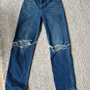 Levi women’s Low Pro Straight Jeans